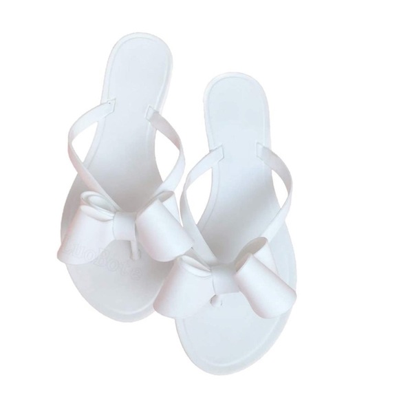 White Flip-Flops Jelly Bow Sandals - Picture 1 of 7